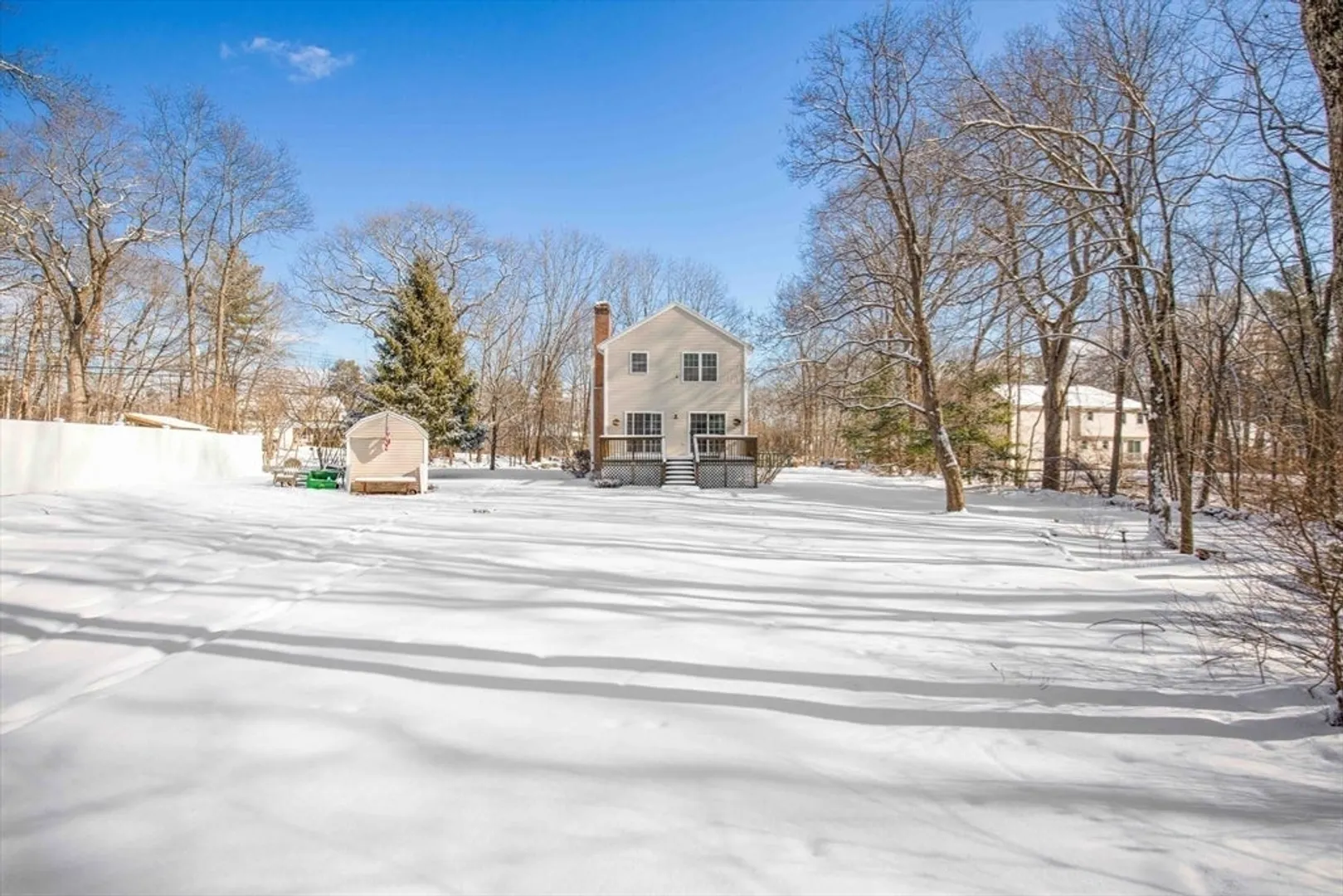 532 Forest St Photo 24
