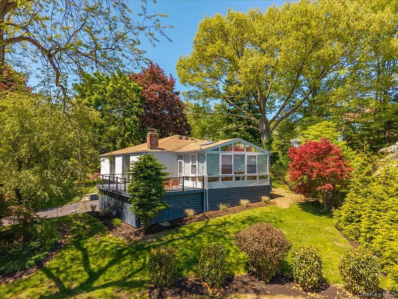9 Salisbury Place Photo 1