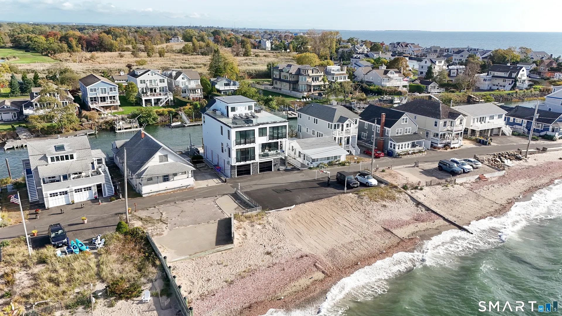 2268 Fairfield Beach Road Photo 4