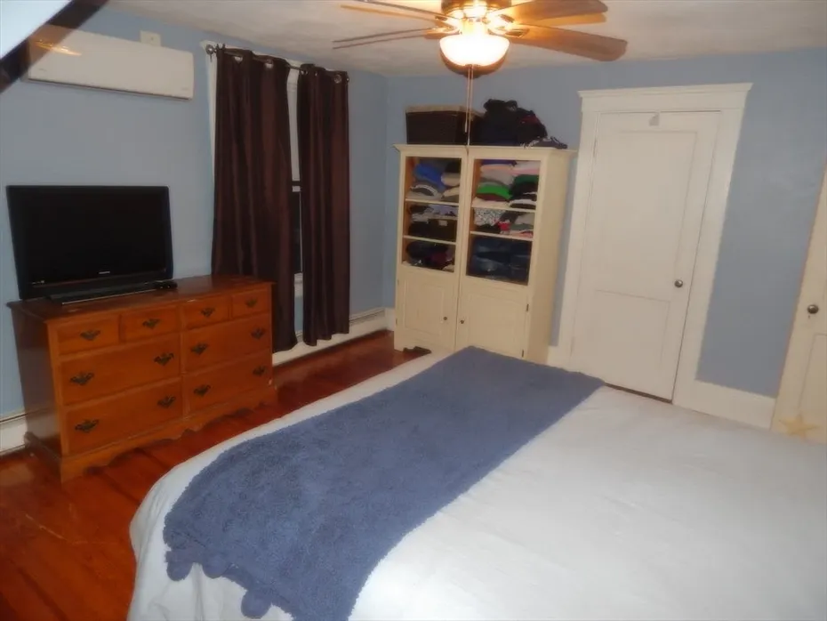 20 Virginia Ter Photo 25