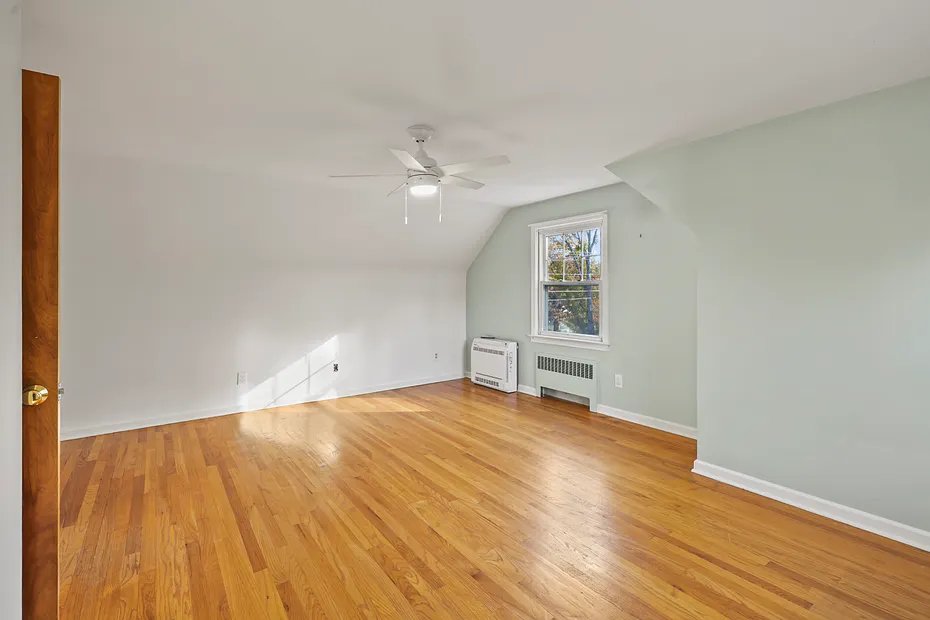 66 Roselyn Dr Photo 24
