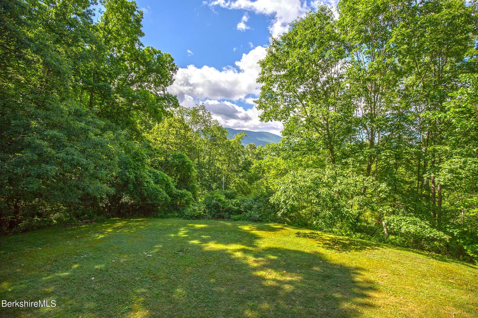 120 N Hoosac Rd Photo 38
