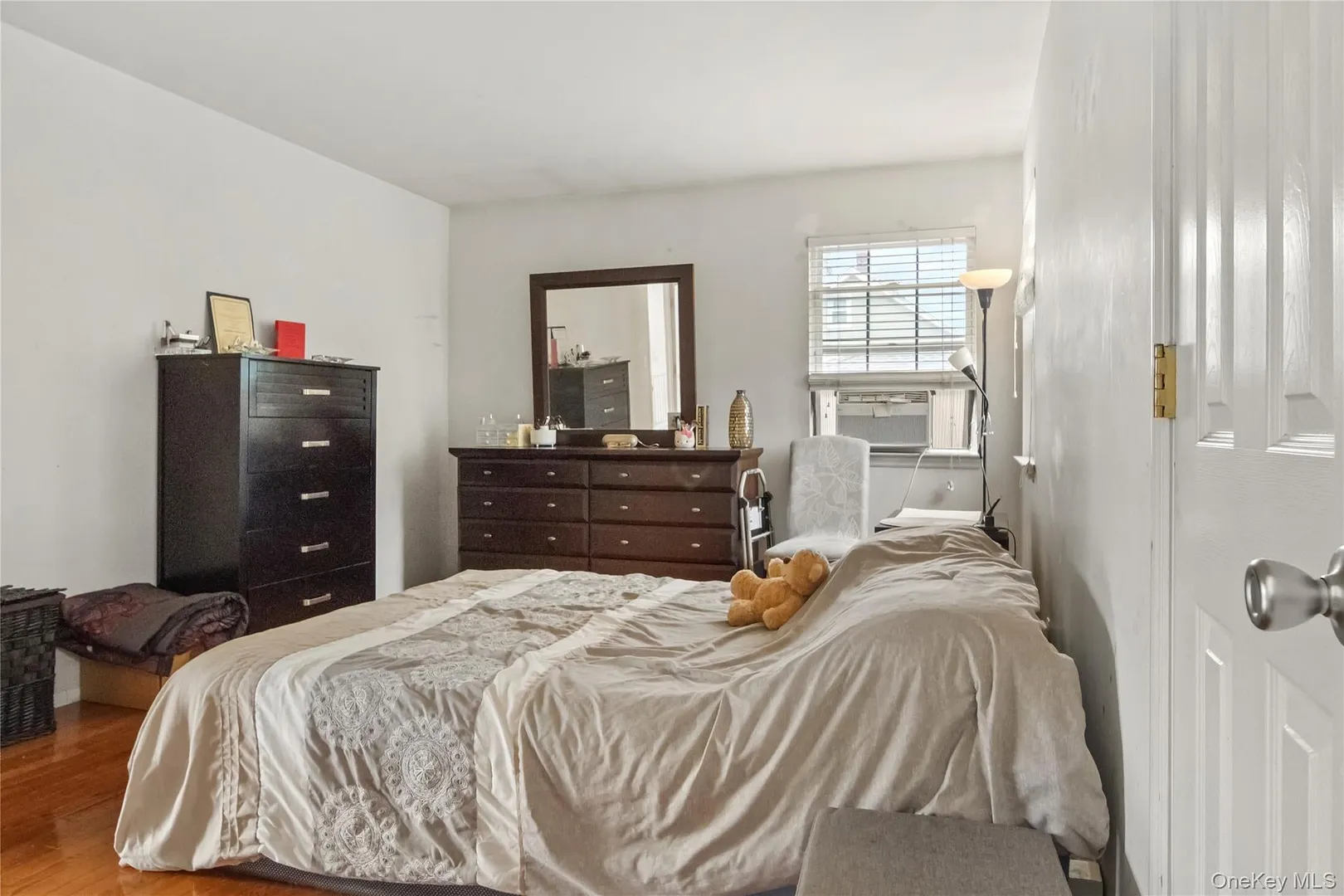 1056 Arthur Street Photo 32