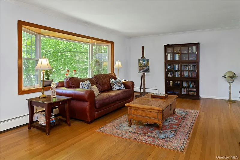 8 Woodland Road Photo 7