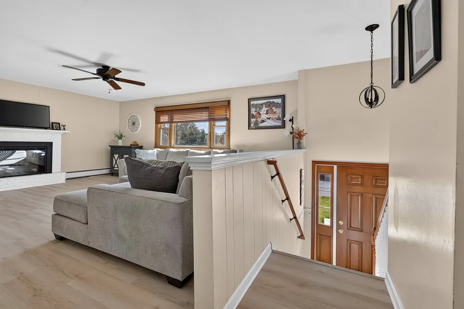 144 Lindley Ter Photo 5