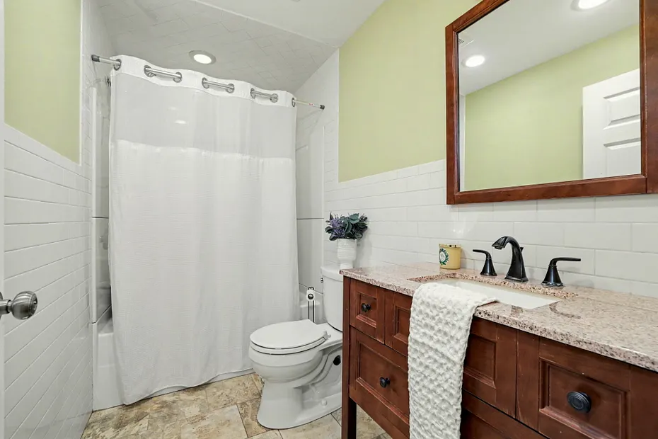 1226 Litchfield Road Photo 13