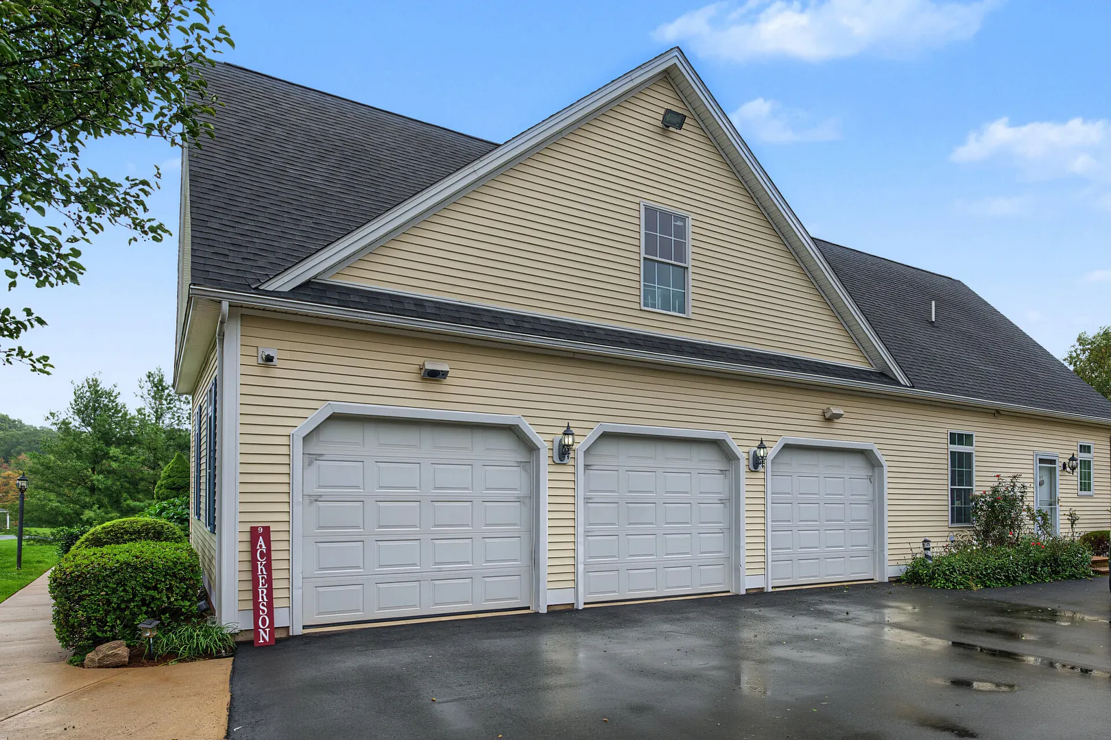 9 Pierpont Court Photo 37