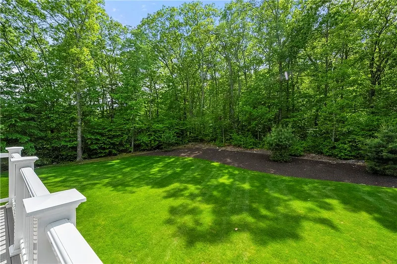 51 Womantam Lane Photo 9