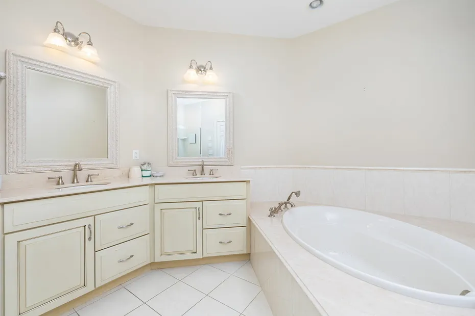 14 Billingsgate Drive #14 Photo 23
