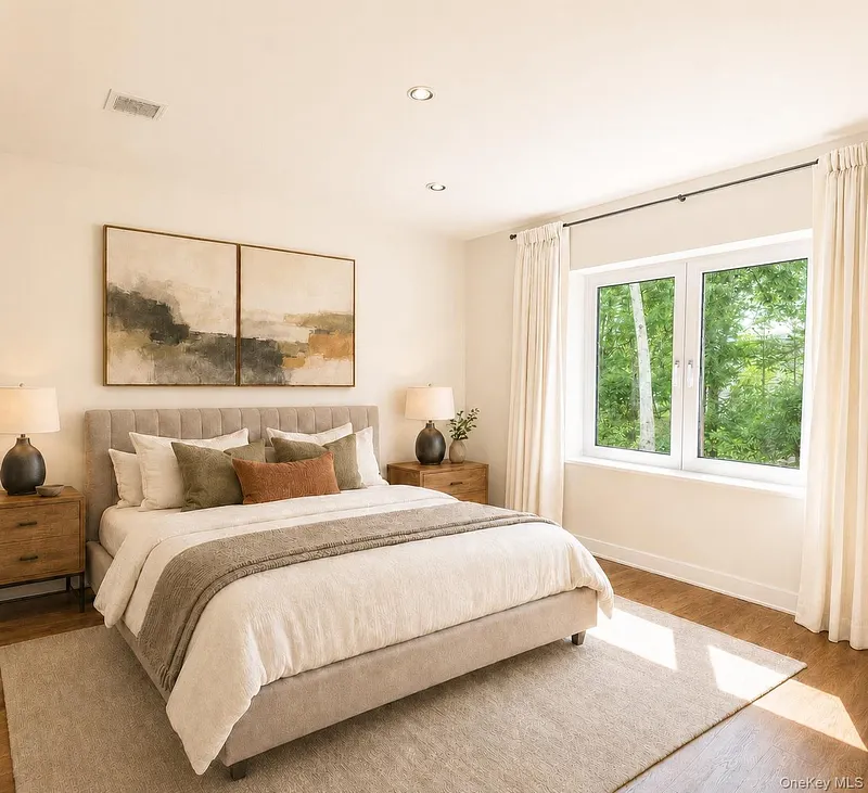 10 A Cooper Street Photo 33