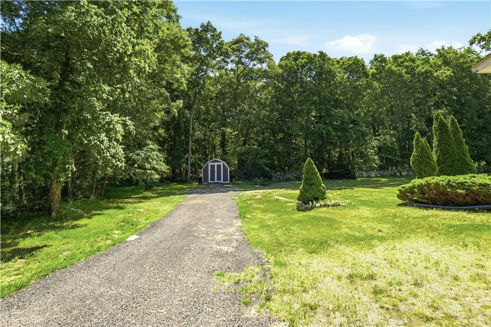 42 Charles Avenue Photo 38