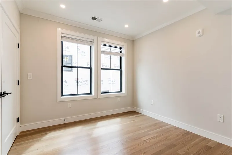 279 Lamartine St. #2 Photo 7
