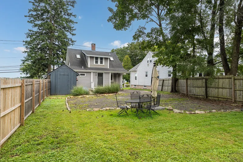 221 Water Street Photo 23