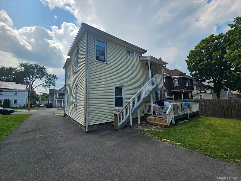 41 Houston Avenue Photo 4