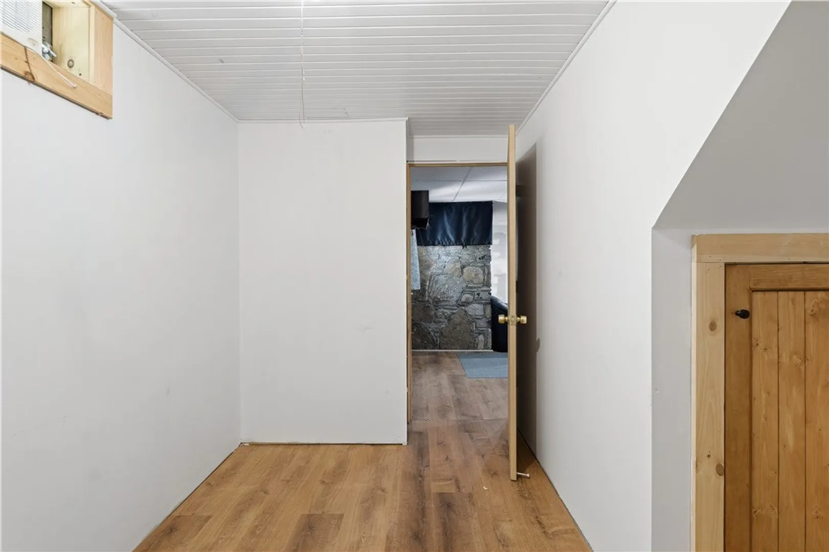 42 Charles Avenue Photo 29