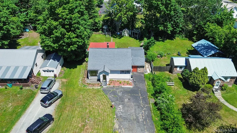 32 Mager Avenue Photo 28