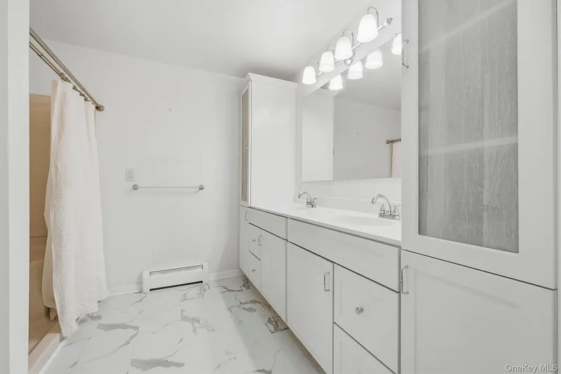 1069 Wolcott Avenue Photo 27