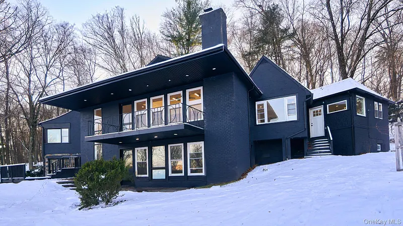 189 Mcnamara Road Photo 24