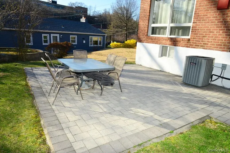 69 Wingate Road Photo 11