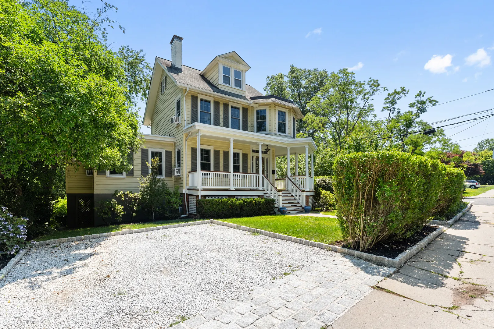 221 Piermont Avenue Photo 2