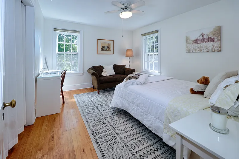 96 Benedict Avenue Photo 30