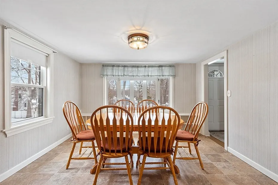 28 Birch Ave Photo 11