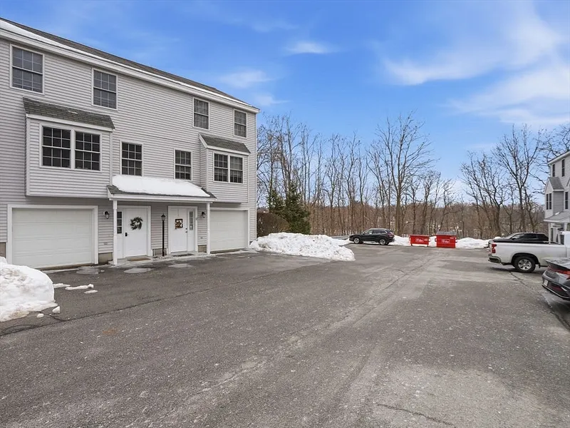 57 Wannalancit St  #11 Photo 33