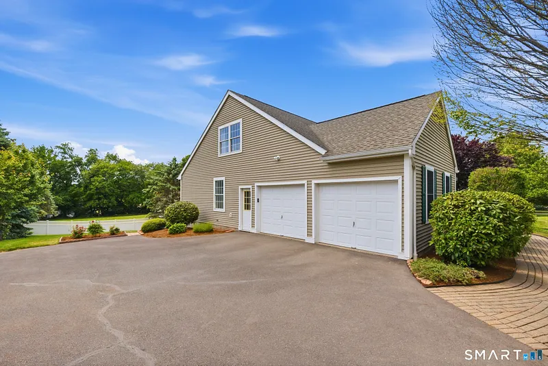 136 Talcott Ridge Road Photo 29