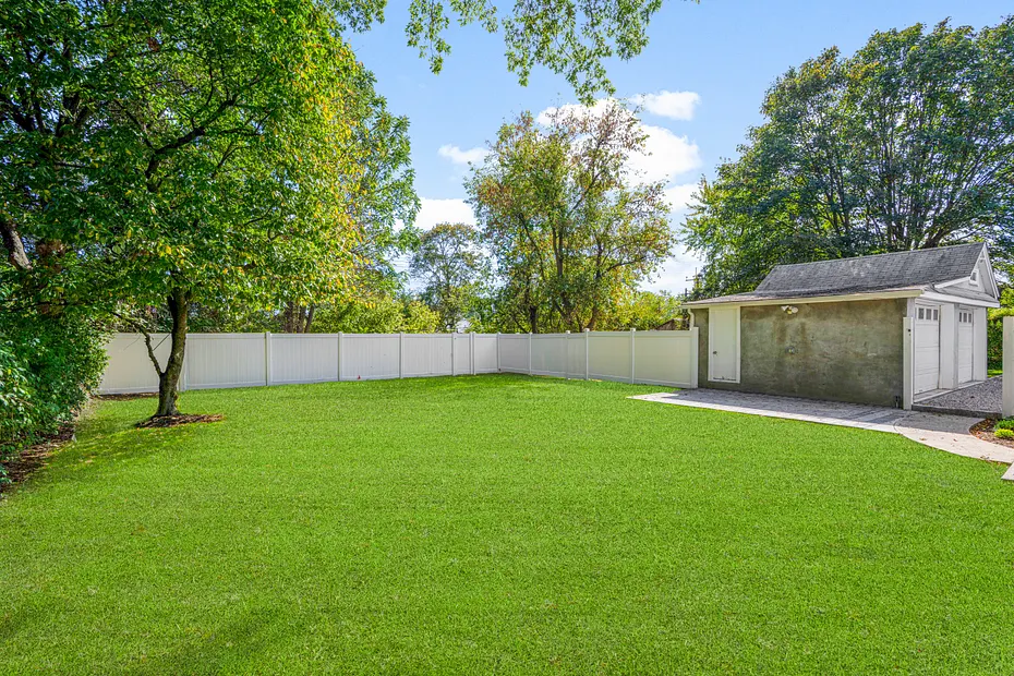 521 Jefferson Avenue  #1 Photo 24