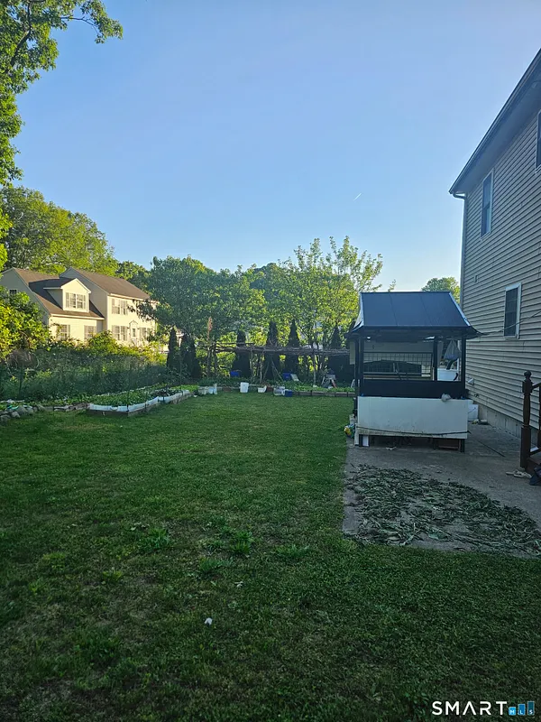 54 Alice Street Photo 32