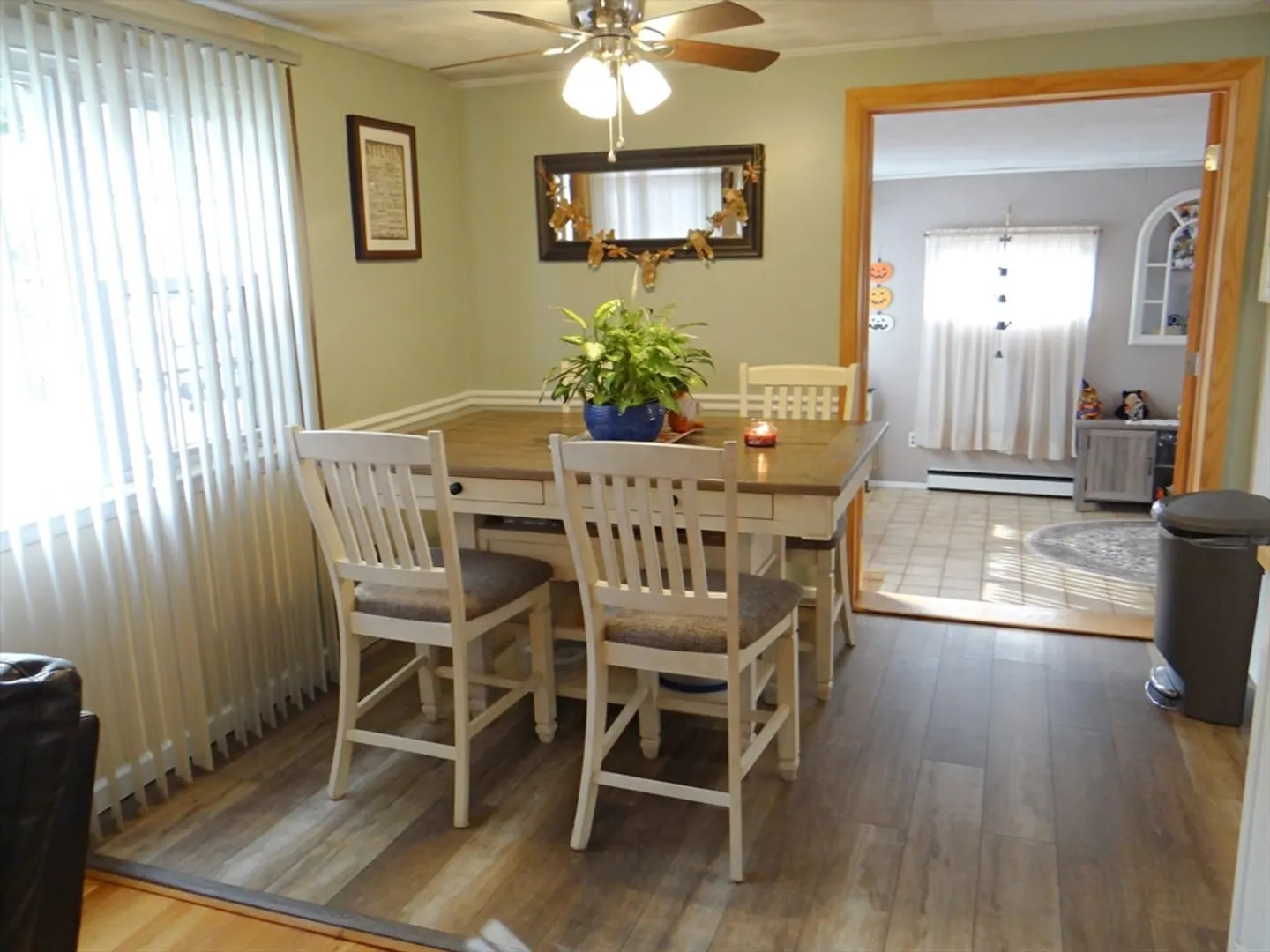25 Marshall Ave Photo 10