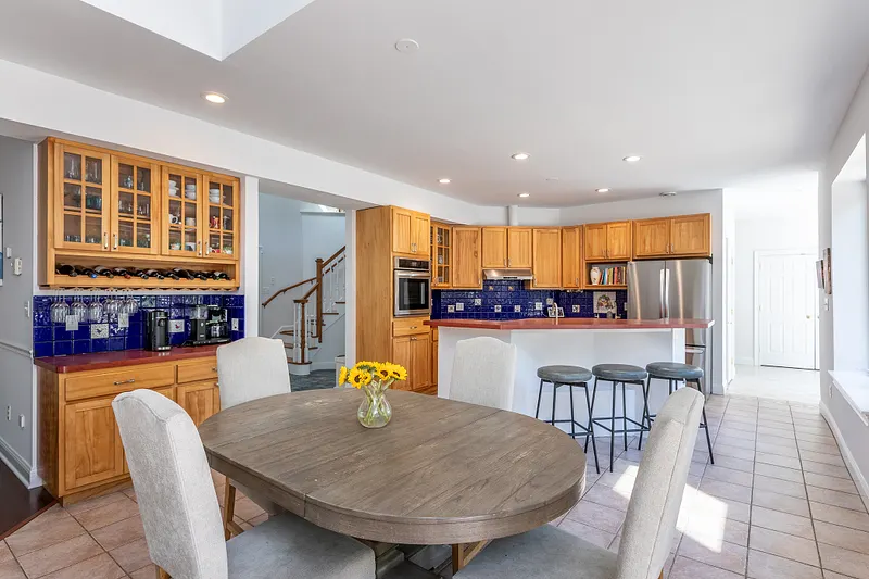 28 Drewbarrie Lane Photo 9