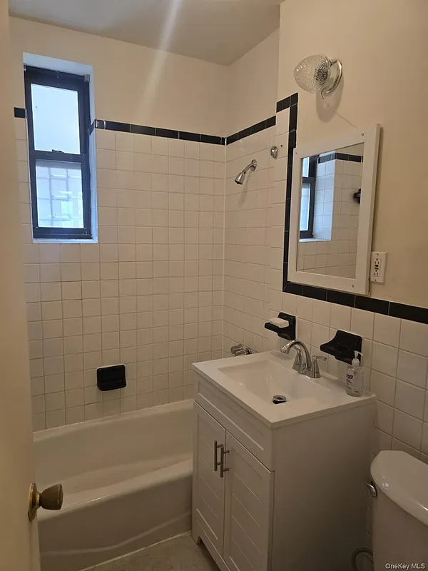 773 Eastern Parkway  #3C Photo 4