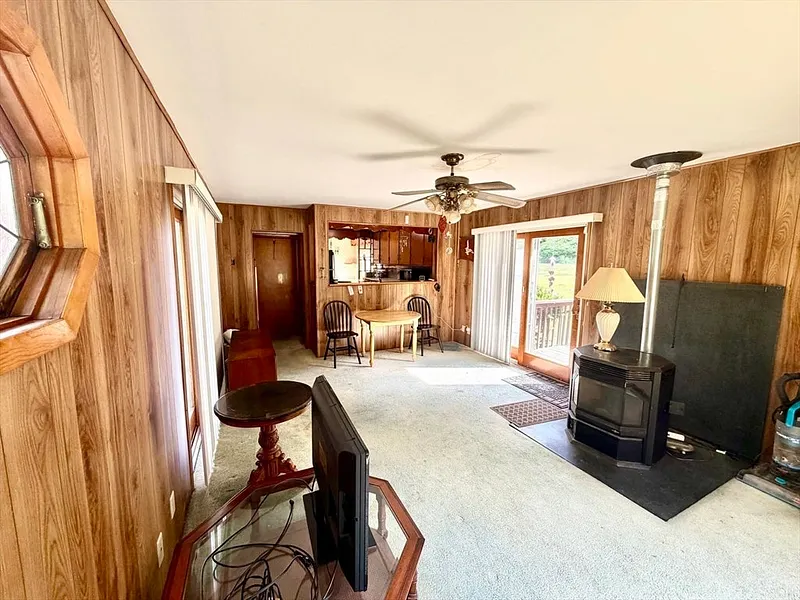 817 Somers Rd Photo 23