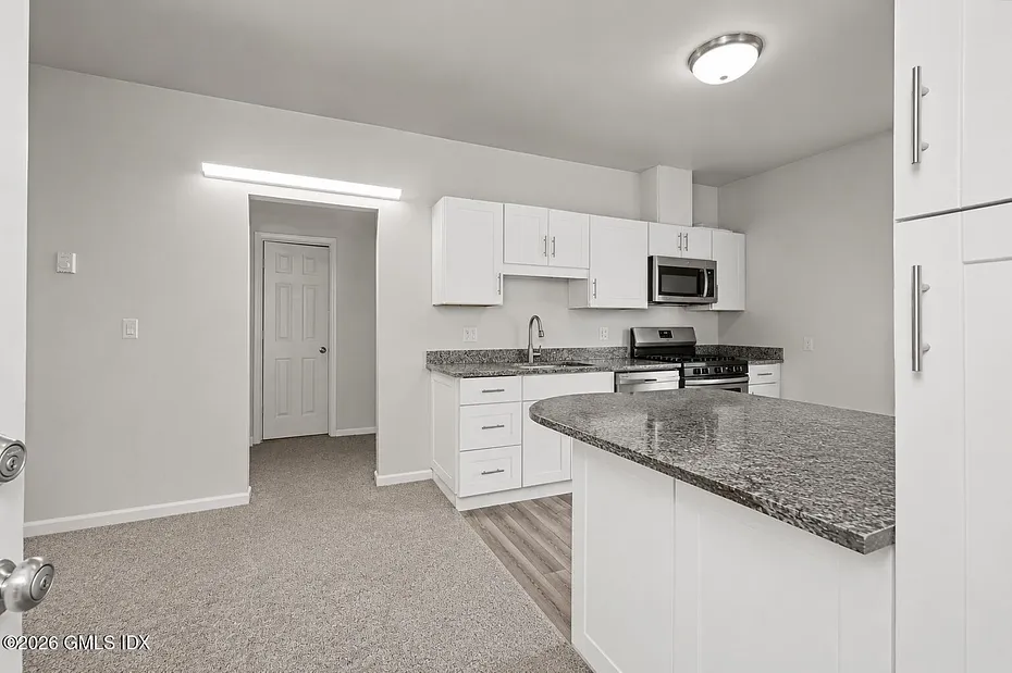 177 Davis Avenue 2 Photo 7