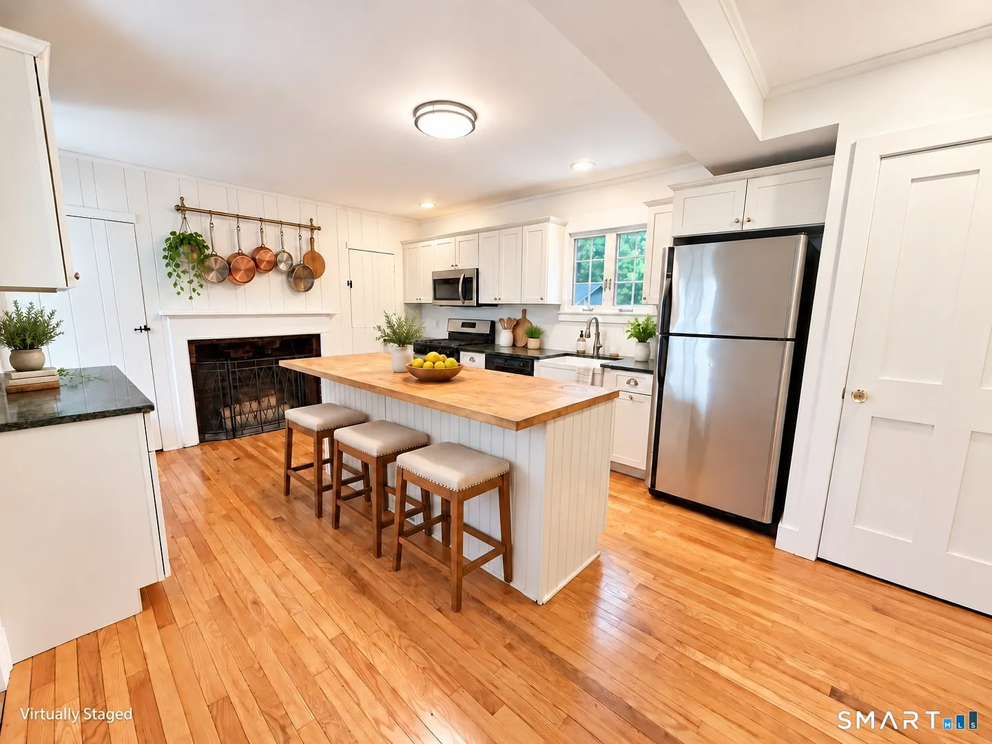 63 Golden Hill Street Photo 3