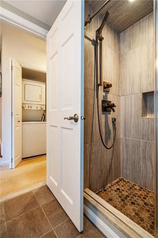 152 Crompton Avenue  #18 Photo 36