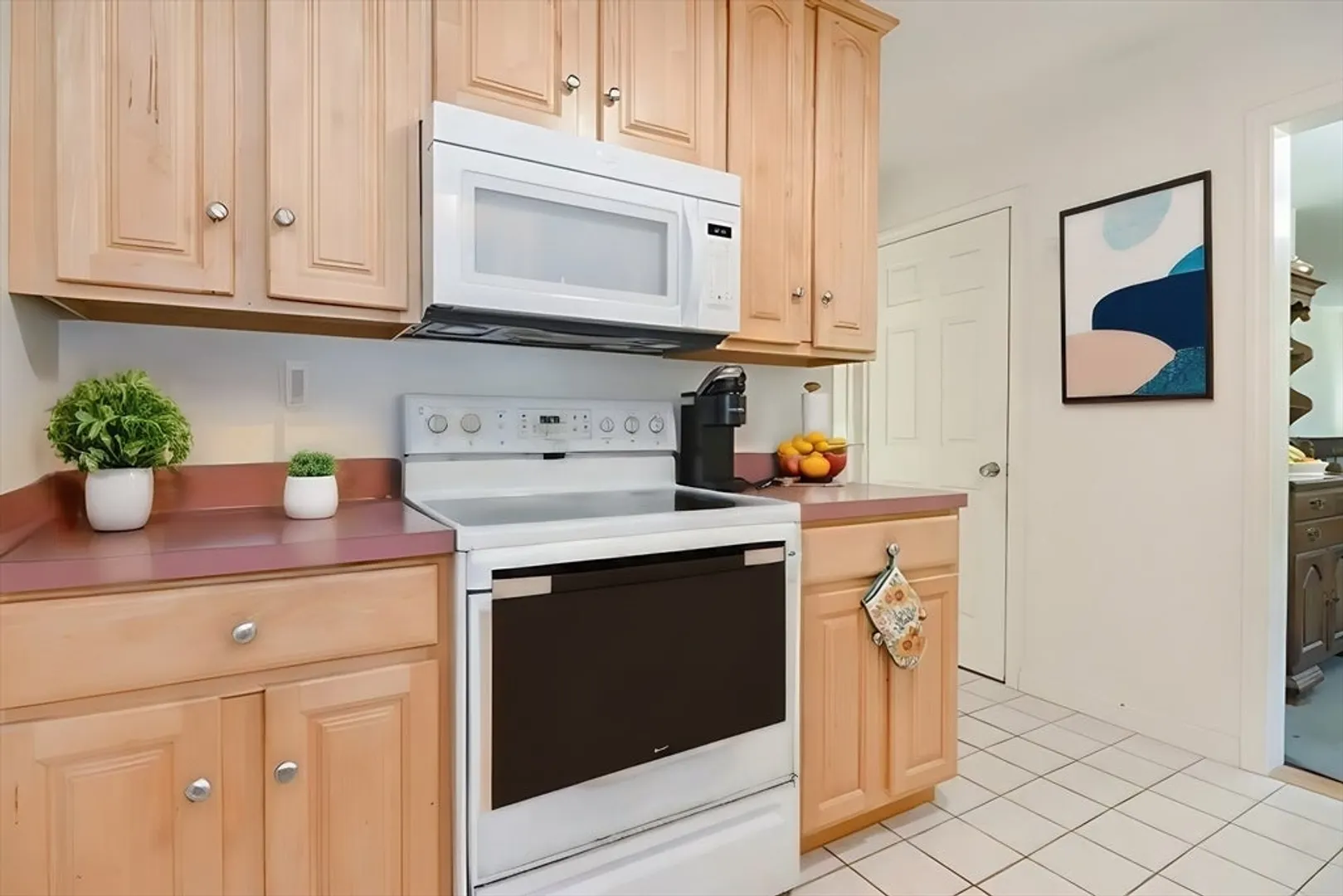 142 Bacon Street Photo 6