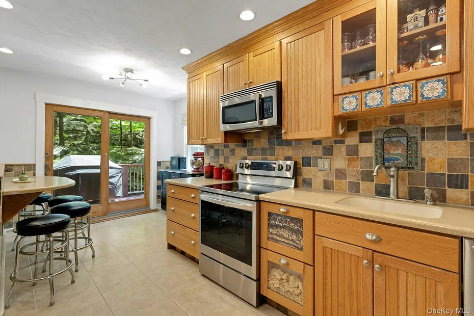 8 Woodland Road Photo 11