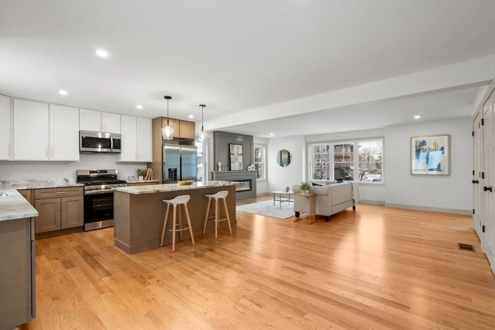2 Lodi St  #A Photo 4