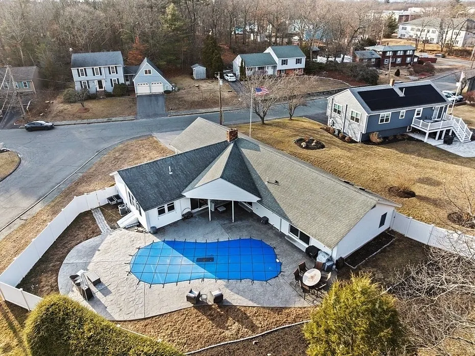 34 Inman Rd Photo 38