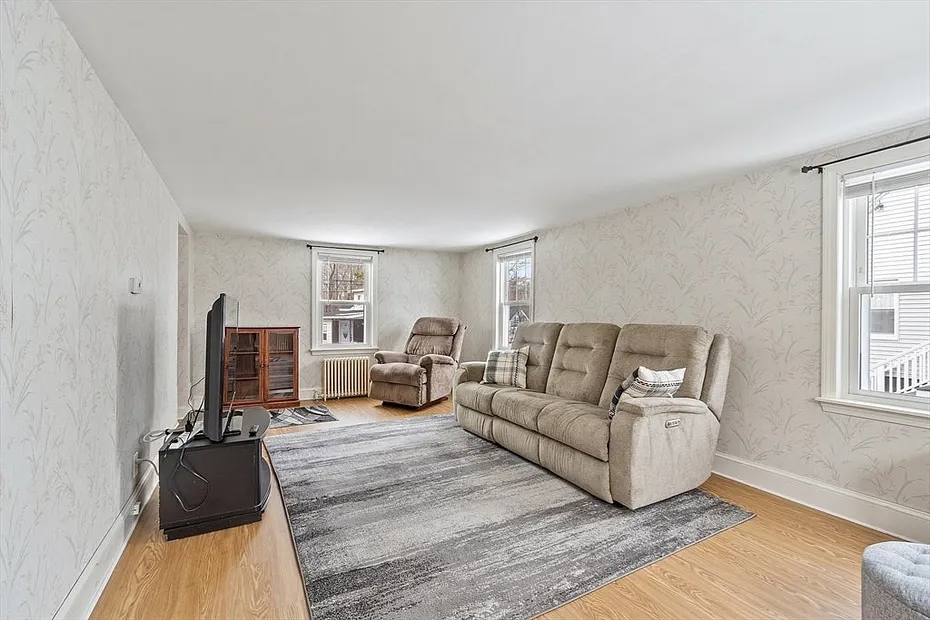 28 Birch Ave Photo 14