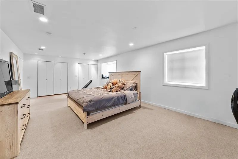 211 West Street  #10A Photo 16