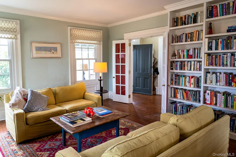 23 Clinton Avenue Photo 12