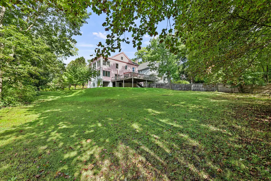 203 Bartlett Ave Photo 48