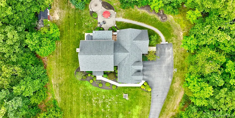 28 Hickory Lane Photo 49