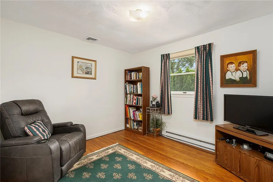 68 Birchwood Drive Photo 35