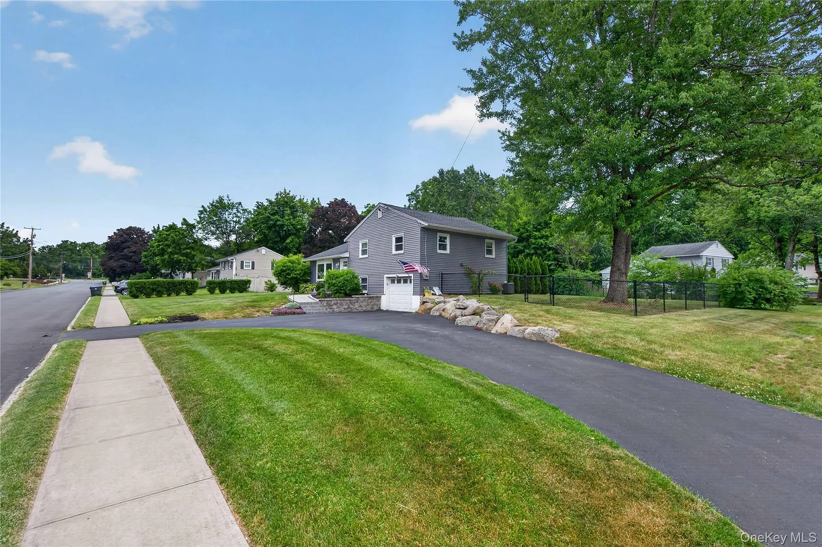 9 Arbor Drive Photo 2