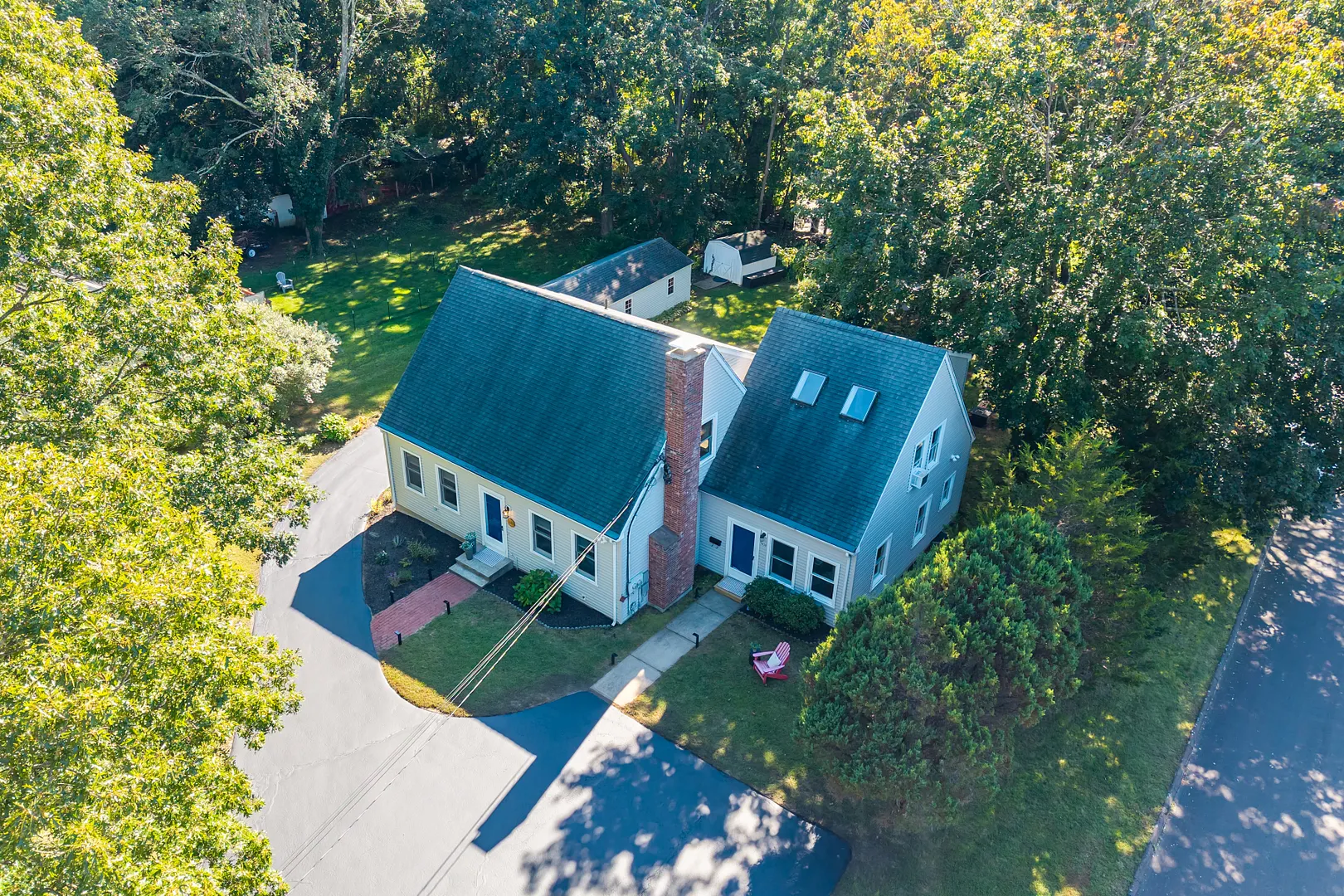 343 Horse Pond Road Photo 3