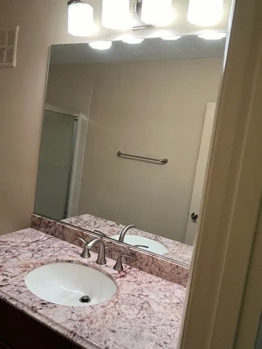 175 Hoffman Avenue  #410 Photo 8